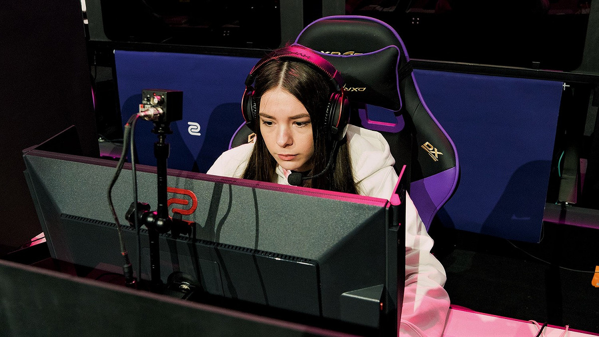 Elizabeth 除了戰功彪炳的賽事經歷外，同時也是俄羅斯 plan-B《CS：GO》女子戰隊成員 圖：ZOWIE/提供