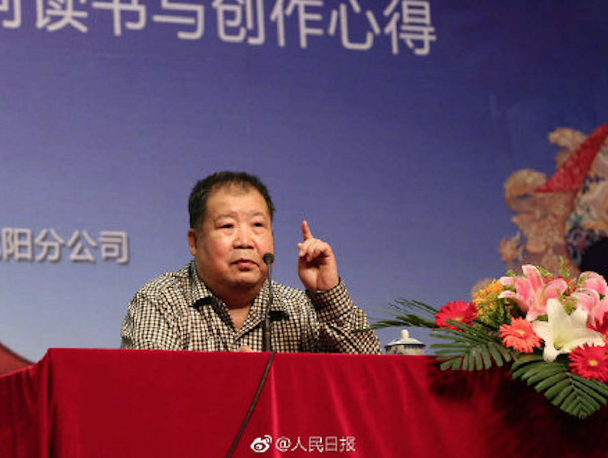 知名作家二月河，今（15）日凌晨病逝北京，享壽73歲。 圖：翻攝自人民日報