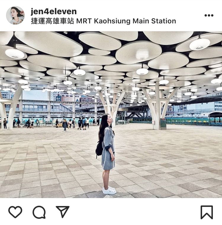 高雄車站特別的屋頂，吸引許多人前來拍照。 圖：翻攝自instagram jen4eleven／開放權限