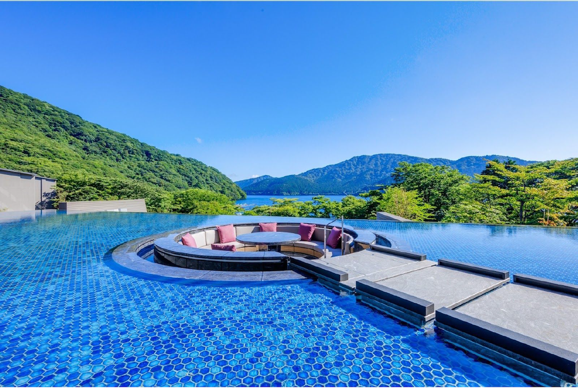 位於神奈川縣的「箱根・蘆之湖 Hanaori」榮登Relux綜合排名第一名。 圖：Relux/提供