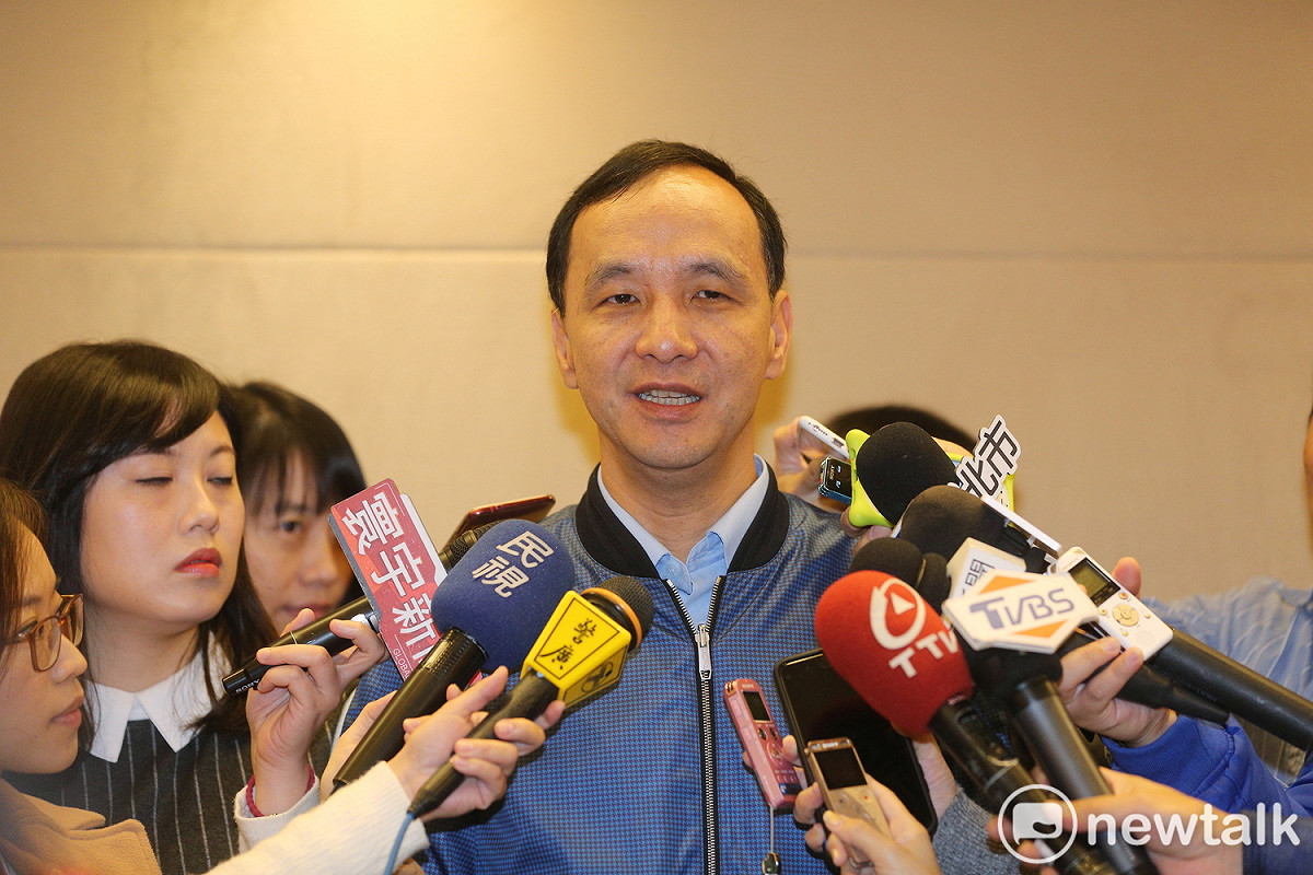 新北市長朱立倫今主持任內最後一次市政會議，對於下一步，他說等25日卸任後再詳細向外界說明。  圖：新北市政府／提供