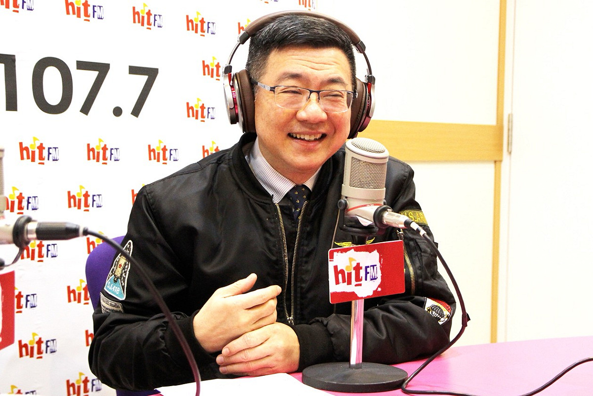 行政院秘書長卓榮泰19日接受周玉蔻訪問。  圖：Hit Fm《蔻蔻早餐》製作單位/提供