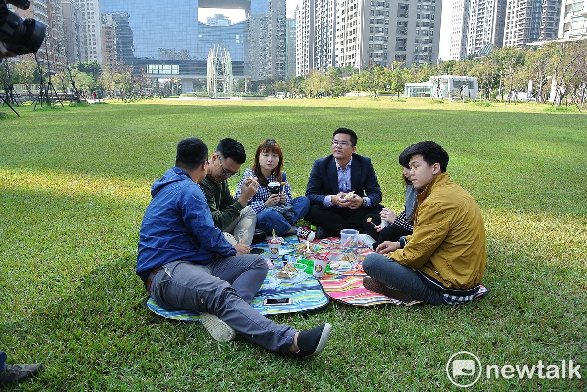 吳皇昇說就職典禮當天歡迎市民前來野餐。 圖 : 唐復年/攝
