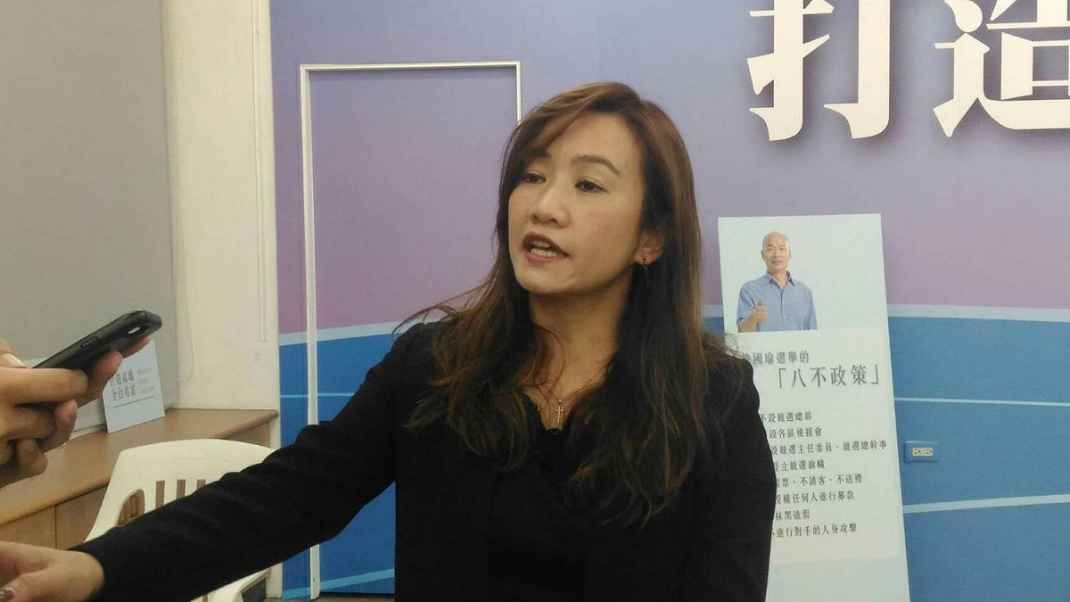 高雄市府團隊與中央在登革熱經費申請上出現問題，引發外界關注，高雄市新聞局長王淺秋昨日更在記者會上指控，市長韓國瑜連日因登革熱議題飽受綠營批評，根本是一個供應鏈概念。但今日有民進黨立委反控，王淺秋才是黑韓者。 圖：新頭殼資料照片