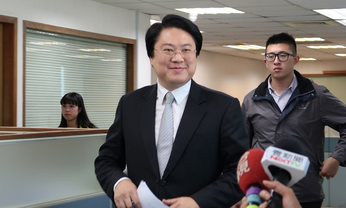民進黨代理主席林右昌19日表示，對於吳乃仁退流感到婉惜。 圖：林朝億/攝