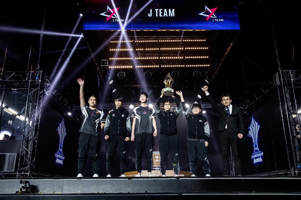 J Team榮譽隊長周杰倫恭賀子弟兵奪勝。 圖：翻攝自J Team臉書