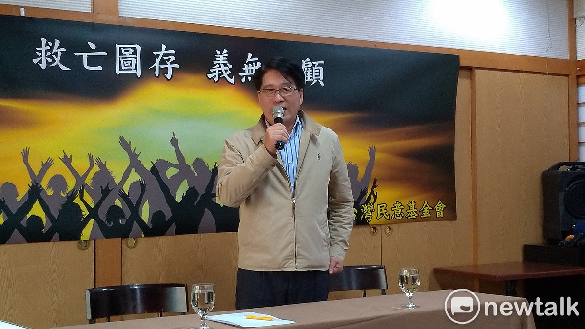 民進黨主席參選人游盈隆今天舉行媒體茶敘。 圖:陳佩君/攝