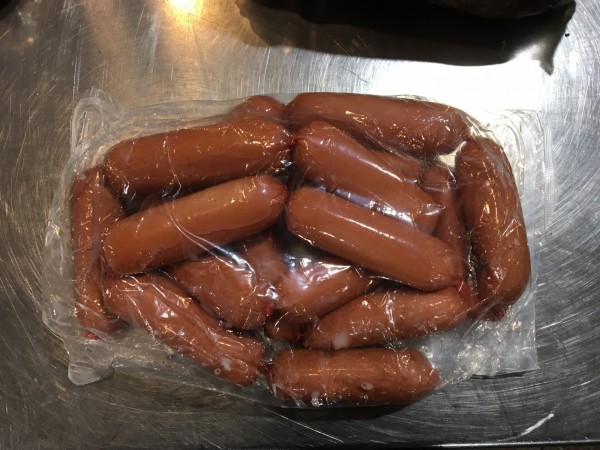 一台籍旅客自中國轉機攜帶豬肉製品入境，遭開罰新台幣20萬元。 圖：關務署台北關/提供