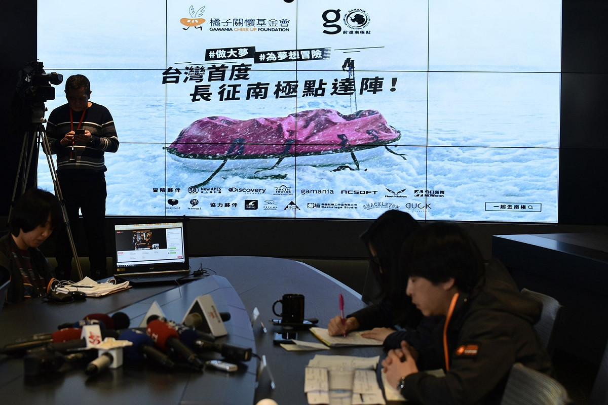 南極長征隊抵達南極點。 圖／林柏年攝