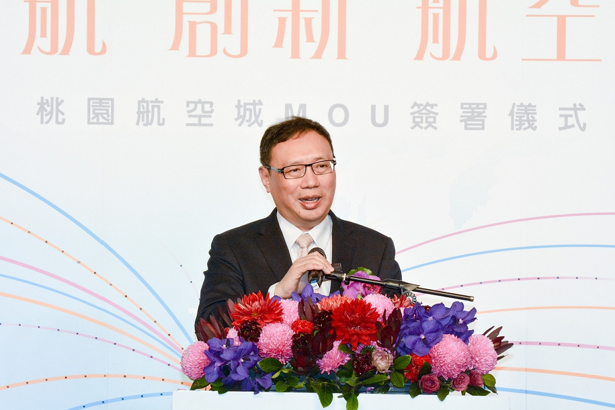 桃市府顧問黃適卓23日對外宣布將參選下屆桃園市長，鄭文燦表示「尊重每個人參選的權利」。 圖：桃園市政府/提供(資料照)