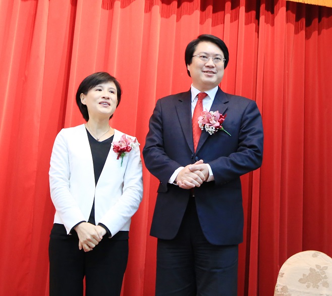 文化部長鄭麗君與基隆市長林右昌合影。 圖：基隆市政府 / 提供