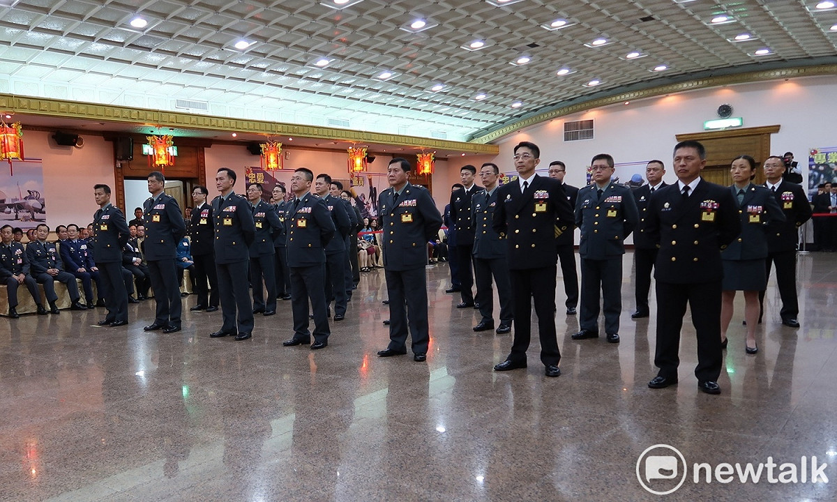 108年上半年陸海空軍將官晉任布達暨授階典禮25日上午在國軍英雄館舉行。 圖：林朝億/攝
