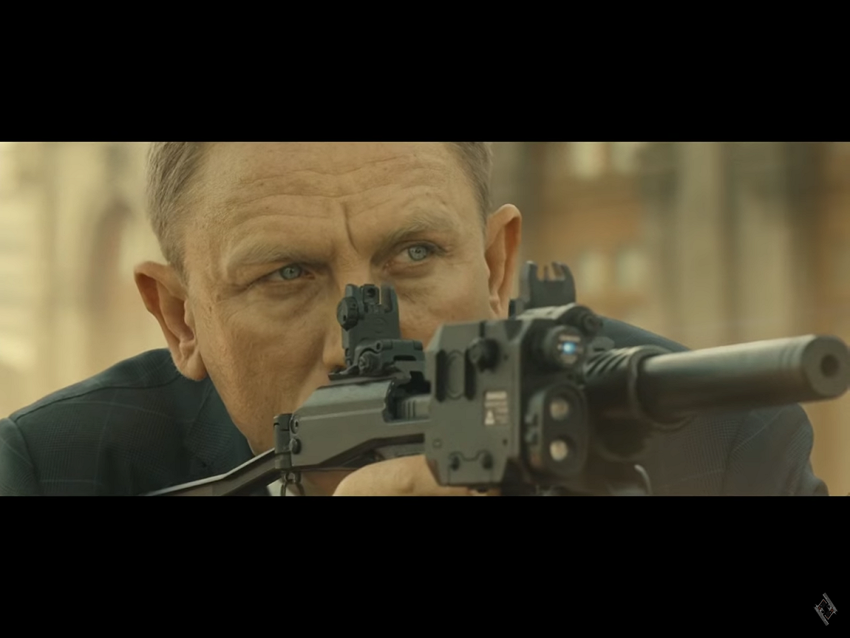 到目前為止，有6位男性演員扮演過007這位英國軍情六處的特工。目前的龐德電影中的主角是丹尼爾·克雷格(Daniel Craig，如圖)，他演過最近的4部007系列。最近的一部正在拍攝中，據說這是他最後一次扮演007。 圖：翻攝自Youtube
