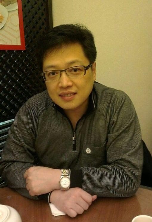 鈕承澤性侵案律師胡原龍今(28)早突到台北地檢署遞狀解除委任。 圖：翻攝自胡原龍臉書