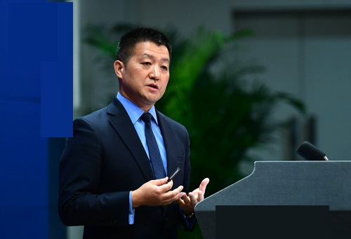中國外交部發言人陸慷表示，「中國製造2025」只是個「規劃」而非「政策」。 圖：翻攝中國外交部官網