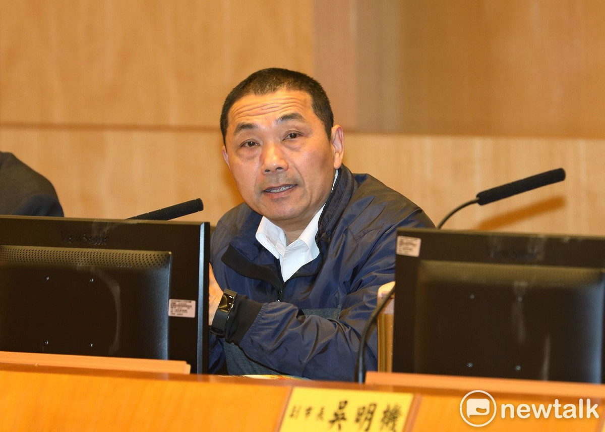 侯友宜在市政會議要求行動治理，並指示市長維安警力一、兩個就夠了。 圖：王峻昌/攝