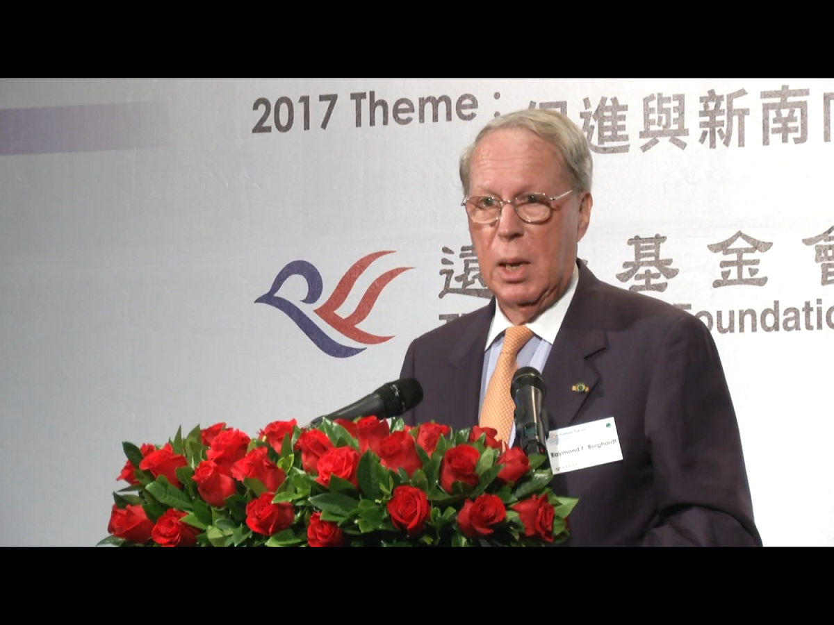 前美國在台協會（AIT）主席薄瑞光今天表示，香港局勢損害「一國兩制」公信力，部分北京人士坦言，香港「反送中」引發的抗爭有助總統蔡英文連任，不利競爭對手選情。 圖：翻攝自Youtube