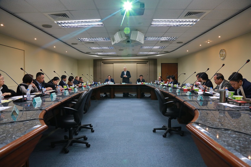 國民黨主席吳敦義今天中午宴請15名縣市長餐敘。 圖：國民黨提供