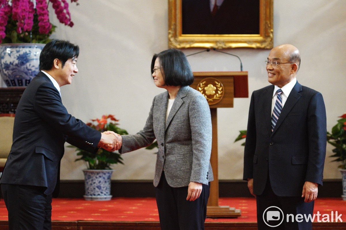 行政院長蘇貞昌今（30）日受訪時感嘆，經過黨內初選廝殺後，再談誰配誰都很難。圖為今年1月蔡英文總統宣布由蘇貞昌回鍋接任閣揆。 圖：張良一／攝（資料照片）