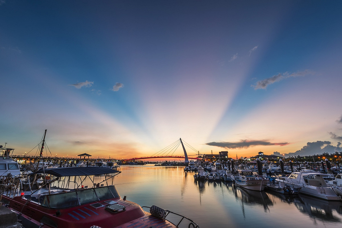 漁人碼頭美景—夕照。  圖：淡水區漁會提供