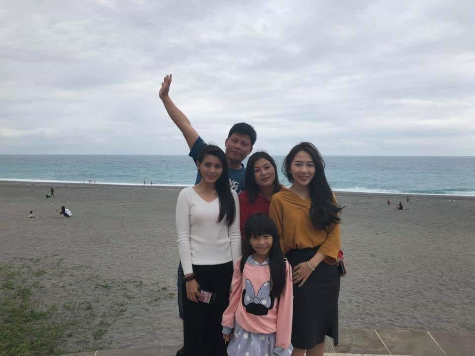 林佳新隨即回覆朱學恒的文章，表示自己「生活在女人國」。 圖：翻攝自林佳新臉書