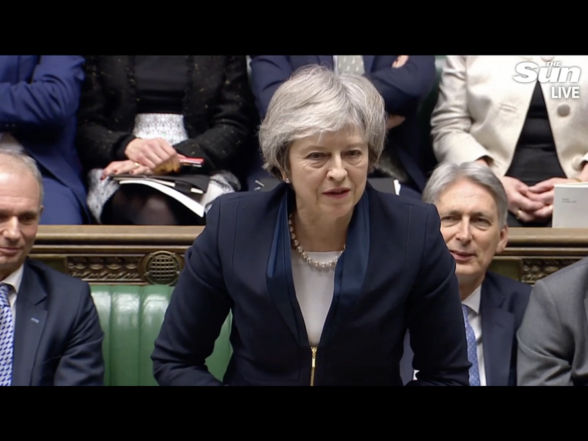 梅伊（Theresa May）雖在最後一刻向國會請命，呼籲議員讓她達成的脫歐協議過關，卻徒勞無功，只能眼睜睜看著她的脫歐協議被否決，並讓英國政府面臨95年來在國會最大挫敗。。 圖：翻攝自Youtube