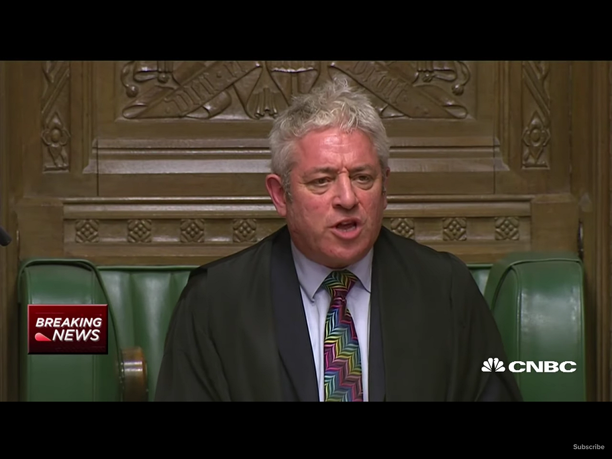 英國國會今天以432票反對、202票支持，宣布否決英國首相梅伊與歐盟達成的脫歐協議草案，其中投下反對票的保守黨議員高達118名，是保守黨議員近代最大的叛變之一。 圖：翻攝自Youtube