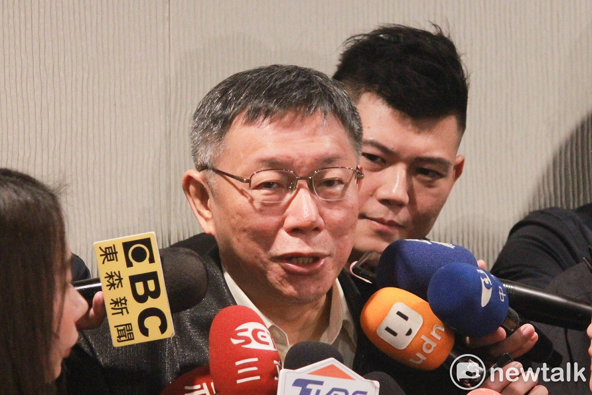 台北市長柯文哲，今（24）日上午接受媒體採訪時，向民進黨喊話「先把戰犯交出來再談白綠合作」。

 圖 : 周煊惠 / 攝（資料照片）