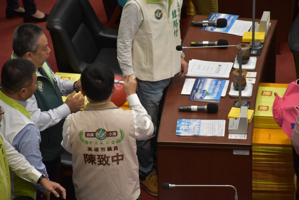 陳致中將韓國瑜不敢掛保證的政見氣球刺破。 圖：孫家銘／攝