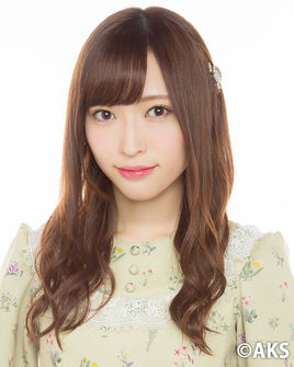 日本偶像團體NGT48成員山口真帆（Maho Yamaguchi），因為在回家途中被兩名男粉絲攻擊，點起了日本人民的怒火。 圖：維基百科／擷取