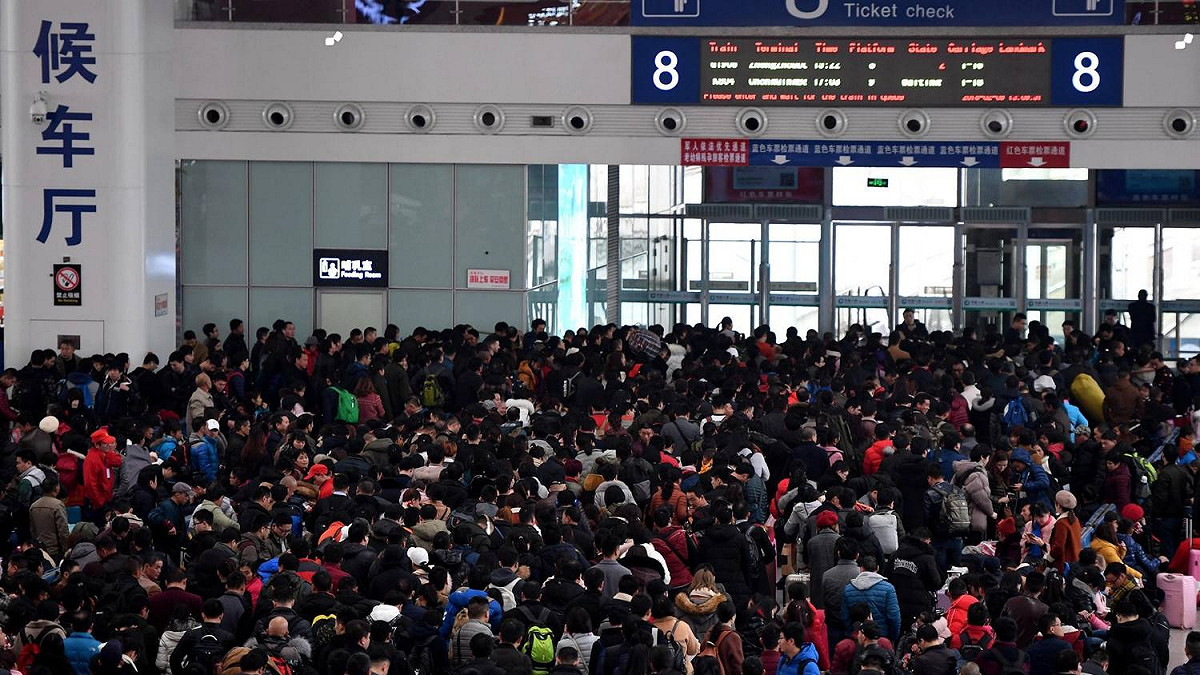 號稱「地表最大人口遷徙」的大陸春節運輸21日啟動，今年春運預計全大陸旅客發送量將達到29.9億人次，比去年春運成長了0.6%。 圖 / 翻攝自網路