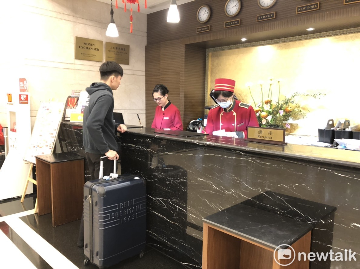 桃園市首創全台，將在３月份推出１０００元旅遊消費券，希望吸引更多外地遊客到桃園住宿觀光，預計住房率將再提升２成。 圖：林昀真／攝