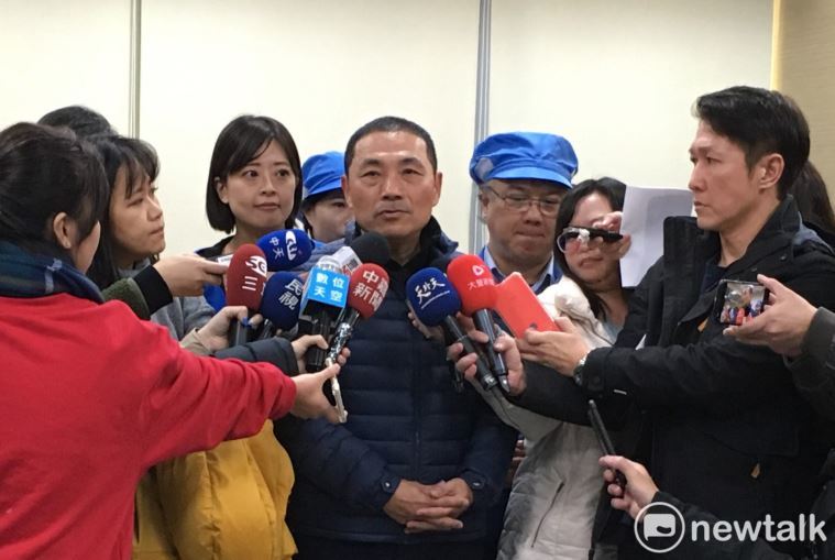 新北市長侯友宜宣布，108學年度起失業勞公子女就學補助額度將比照軍公教額度辦理。 圖：林昀真/攝