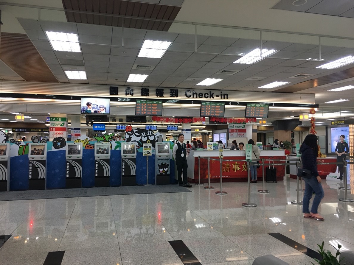 每逢連假，交通部莫不對離島航班疏運嚴陣以待。 圖：陳沛婍/攝