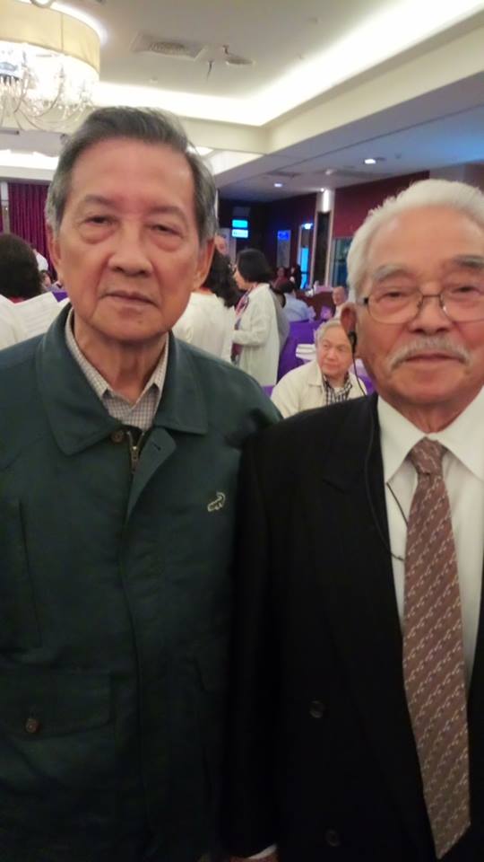 台大歷史系退休的名譽教授鄭欽仁(左)與台獨聯盟日本本部顧問小林正成(右)。 圖：翻攝自 陳銘城臉書