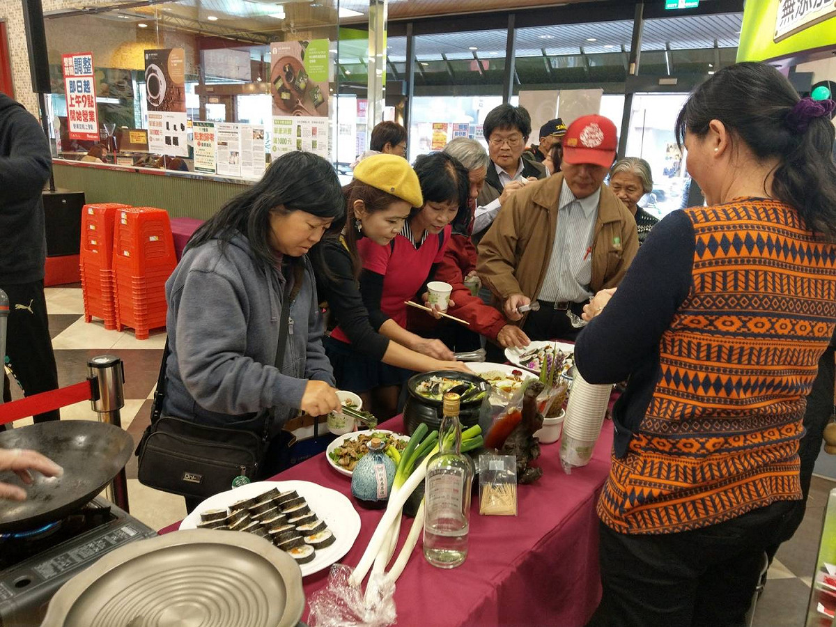 台中市梧棲野生純正烏魚鬆及豐原大蔥行銷活動。 圖：台中市政府/提供