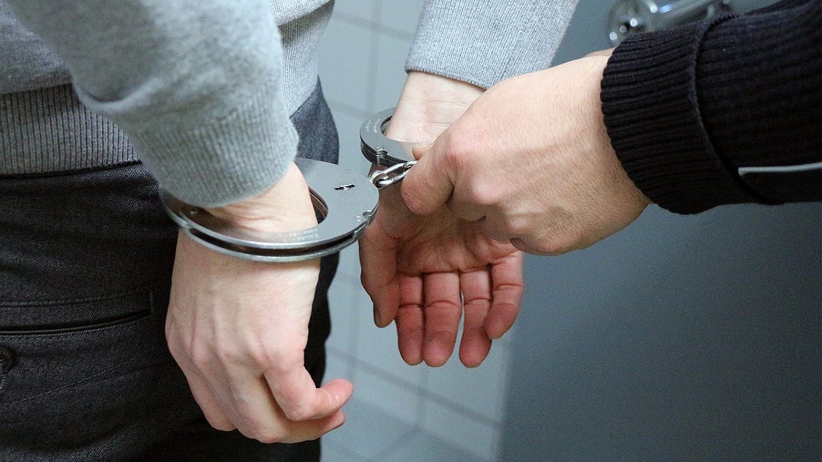 大陸東北警方用「約打架」的方式成功約出嫌犯。 示意圖／Pixabay