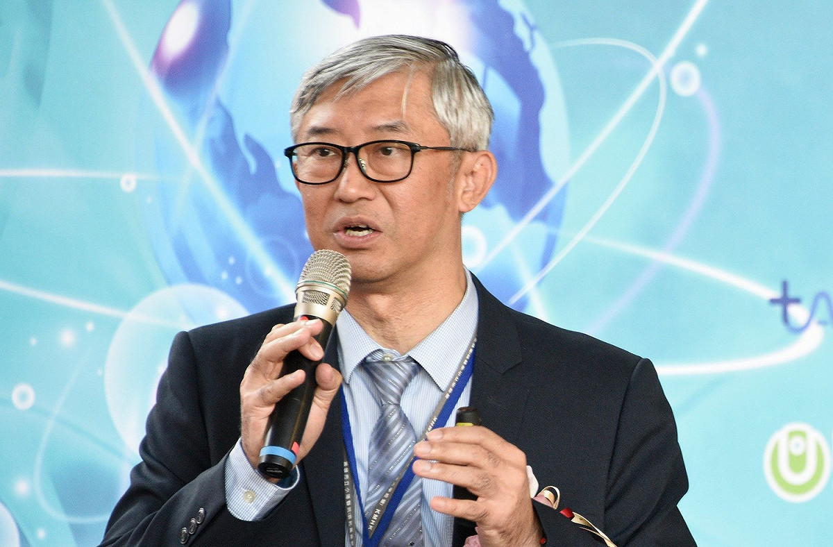 高醫大「亞洲骨科產研訓練中心」主任傅尹志。 圖：高雄醫學大學提供