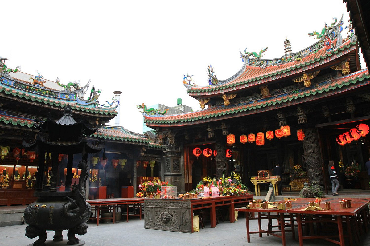 至今將近四百多年的「鹿港天后宮」，目前為國家三級古蹟。 圖：截自鹿港天后宮粉絲專頁