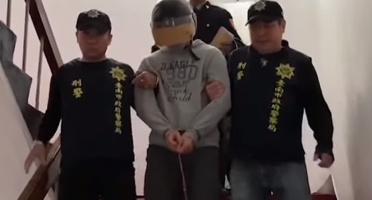 台南發生一起驚悚凶殺案，一名張姓女子被同居男友吳姓男子勒斃後分屍丟棄，警方逮捕吳男後，循線尋獲張女屍體。 圖：翻攝自youtube