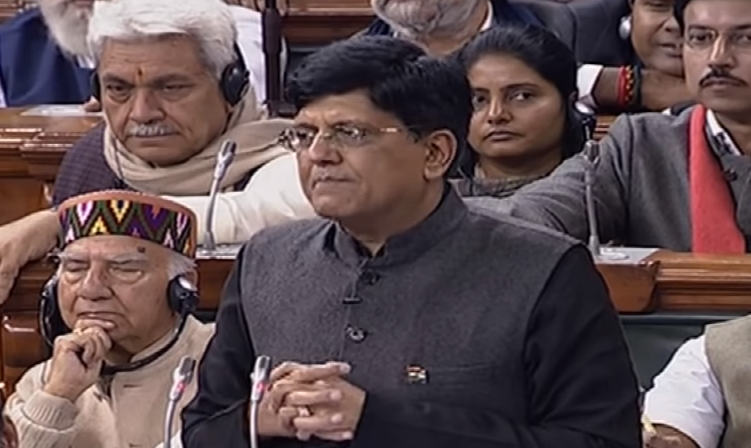 印度財政部長戈雅（Piyush Goyal）昨天在國會提出2019財政年度臨時預算案時表示，AI與相關技術會讓民眾受惠，政府現正籌劃一個國家AI計畫，將設立國家AI中心，以促進卓越的AI研究。 圖：翻攝自YOUTUBE