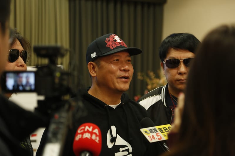 台灣藝術家蕭青陽（圖）5度以唱片包裝設計入圍葛萊美獎，他說董事長樂團的音樂讓人熱血沸騰，設計目的就是要讓更多人感受到這股音樂精神。 圖：中央社