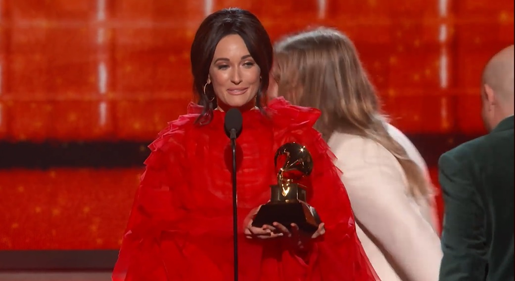 最佳年度專輯獎：「閃耀時刻」（Golden Hour），凱西瑪絲葛蕾（Kacey Musgraves） 圖: 翻攝自Grammy Awards 官方臉書