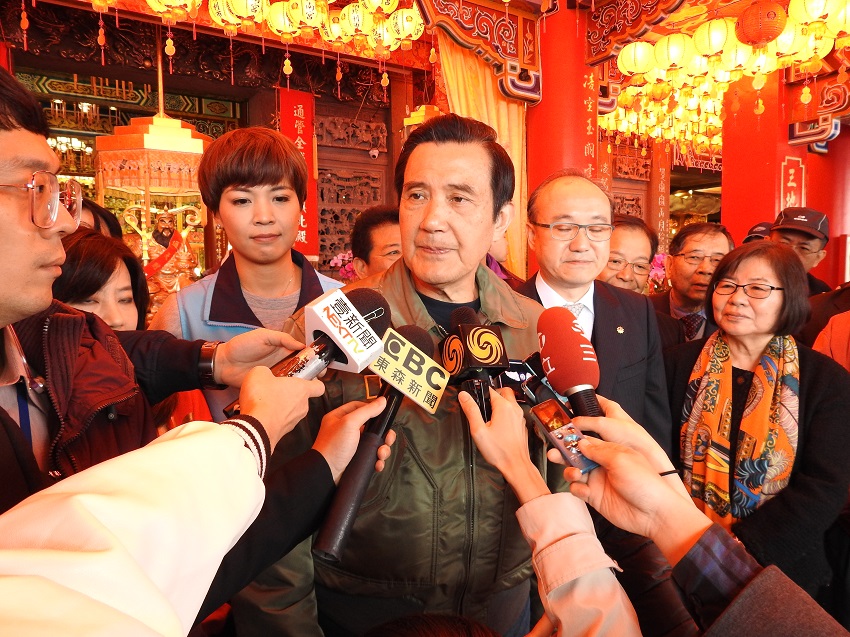 前總統馬英九上午到指南宮參拜。 圖：趙婉淳／攝