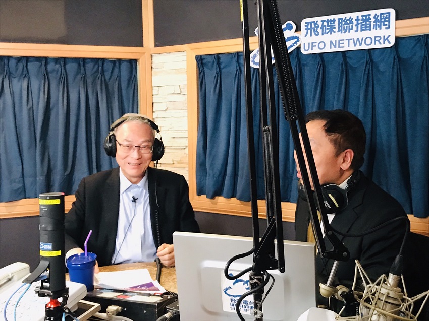國民黨主席吳敦義14日接受「飛碟早餐」廣播專訪。 圖：趙婉淳／攝