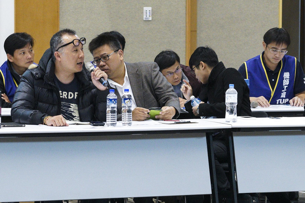 華航勞資協商，圖為華航勞方談判代表。 圖：張良一/攝