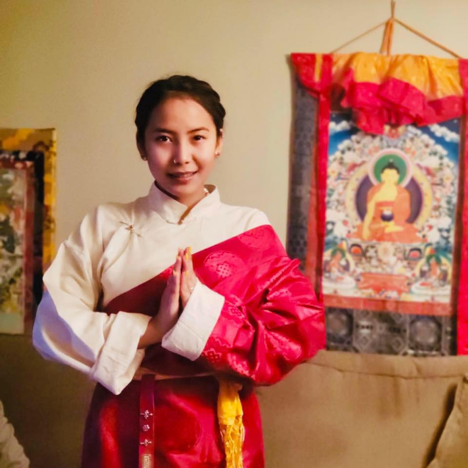 西藏裔學生齊美拉姆（Chemi Lhamo）當選加拿大多倫多大學學生會會長，引起中國留學生不滿。 圖：截自Chemi Lhamo/臉書