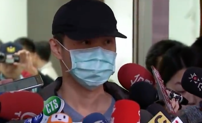 因兒子買回家的肉圓沒加辣而暴打妻兒的林姓男子，鄉民稱其為「肉圓爸」。 圖：翻攝自Youtube
