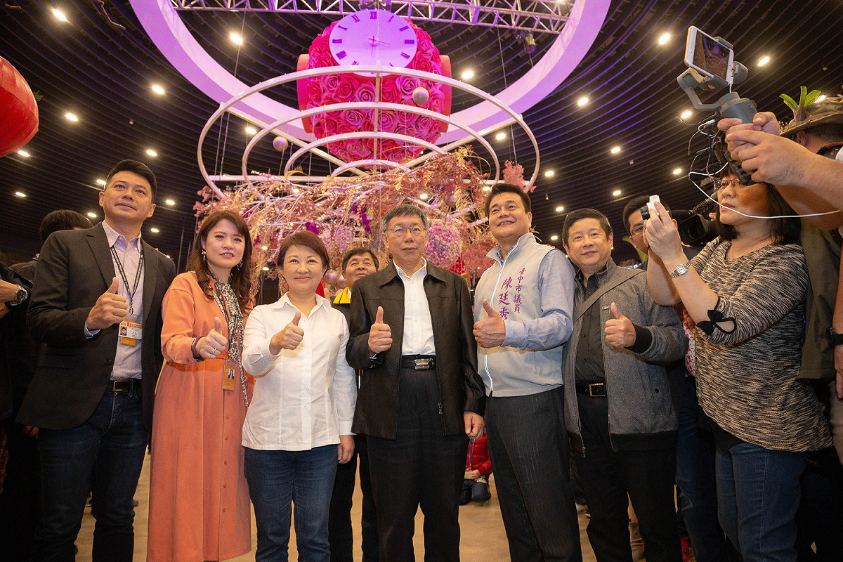 台北市長柯文哲與台中市長盧秀燕。 圖：台北市政府/提供