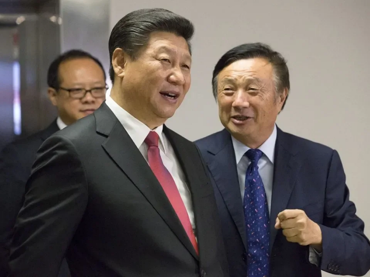 任正非(右)再次強調，華為決不會充當中國政府的間諜。任正非表示，中國政府沒有要求華為這麼做，華為也不會這麼做，對於華為這樣一個超級大公司，不值得冒這樣的風險。 圖：翻攝自Youtube